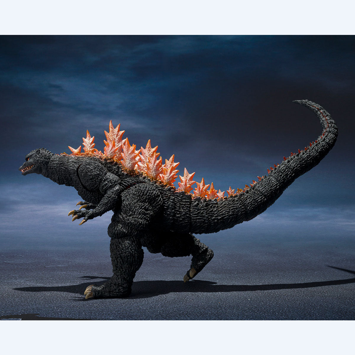 S.H.MonsterArts Figure Godzilla (2004) Heat Ray Ver. VS New Gotengo